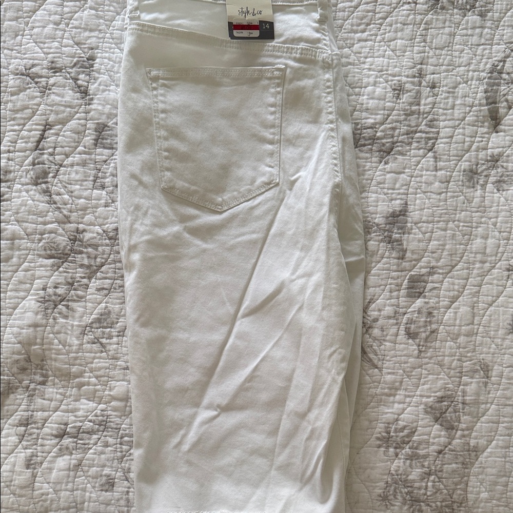 Style co Bermuda shorts NWT